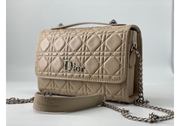 Женская сумка Christian Dior Bobby с логотипом бежевая