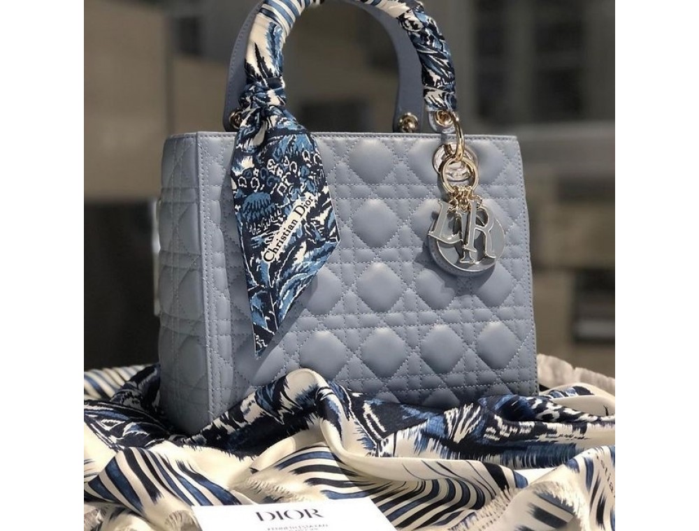 Как изготавливают сумки Lady Dior